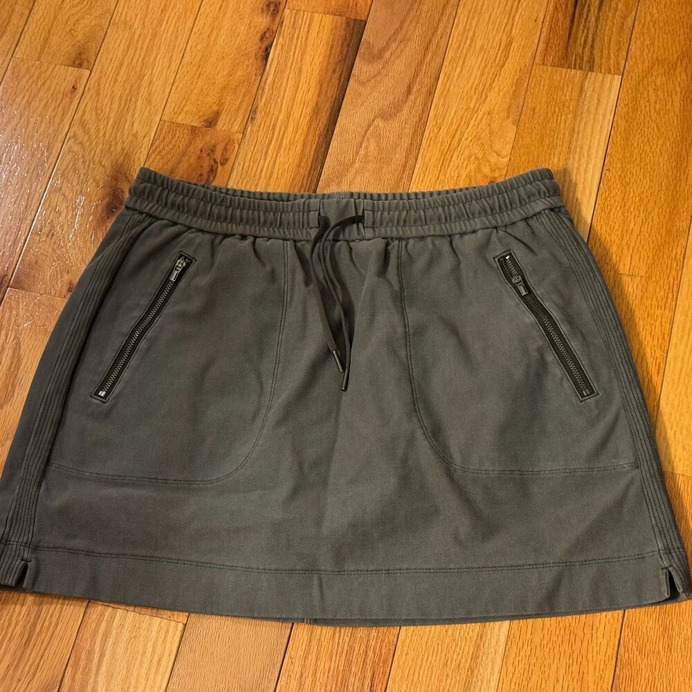 Athleta Farallon skirt size 6